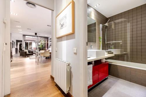 ArtlifeBCN Fira Apartment photo 14