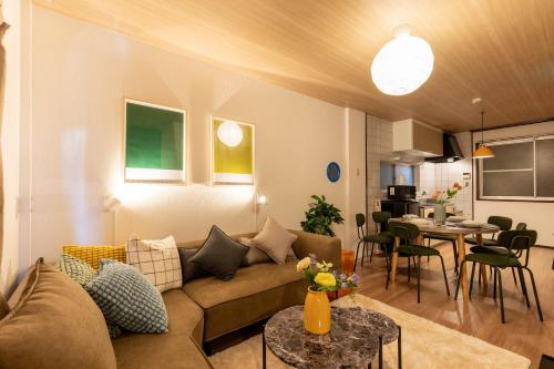 Urbanside Residence TERADACHO
