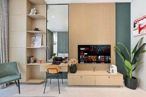 New Stylish Apartment, Metro 5min walk, Dubai Marina 20min