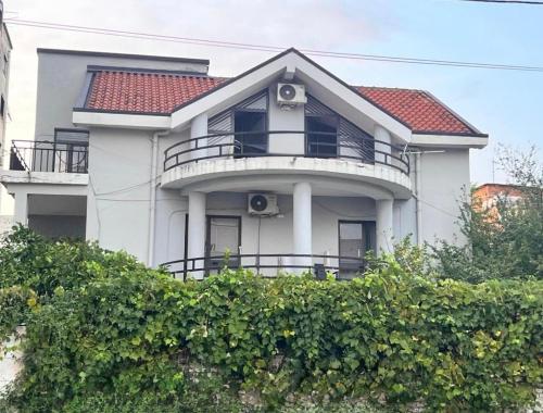 Villa istanbul Tirana