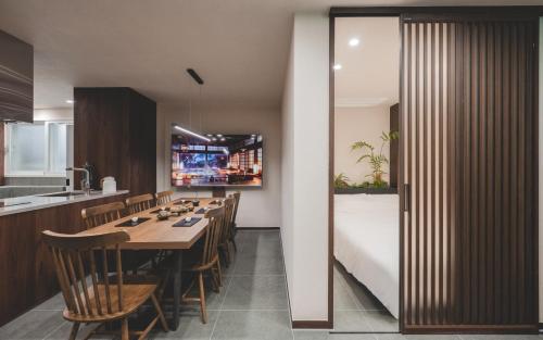 Gallery image of Haewolga - Moon Room in Busan