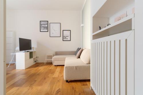 GuestHost - M5 Isola Cozy Apartment