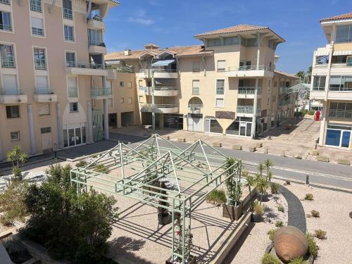 FS210-B21 Appt 2 pièces 4 personnes FREJUS