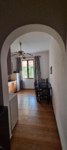 Зображення з фотогалереї помешкання AN's apartment у Тирані