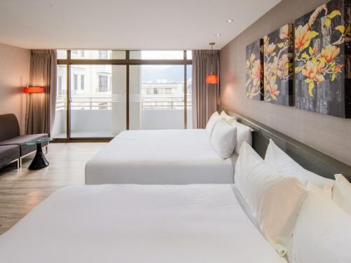 CHECK inn SELECT Hualien LinSen