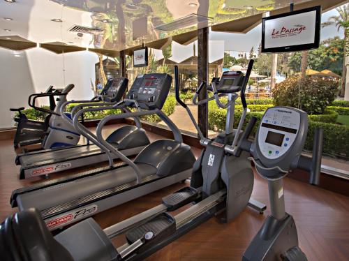Fitness centrum a/nebo fitness zařízení v ubytování Le Passage Cairo Hotel & Casino