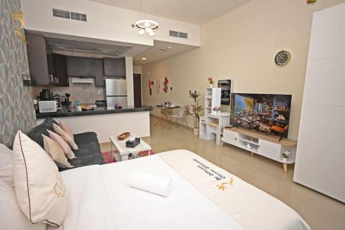 Stylish Studio -Bright & Airy Al Reem Retreat