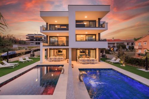 Private Villa Complex for Up to 16 Guests Krk