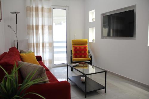 "RedSofa" Cozy 2BD Apartment in Thissio-Acropolis