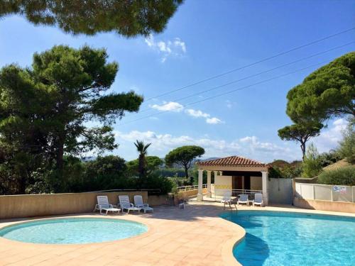 STE MAXIME PARK Coup de Cœur pour Elégant T2 avec Piscine proche centre-ville mer et plage