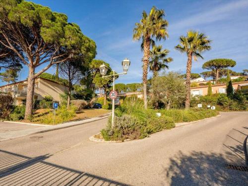 STE MAXIME PARK Coup de Cœur pour Elégant T2 avec Piscine proche centre-ville mer et plage