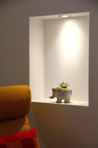 "RedSofa" Cozy 2BD Apartment in Thissio-Acropolis