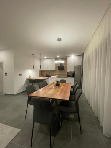 Apartment Mia with seaview in Omiš