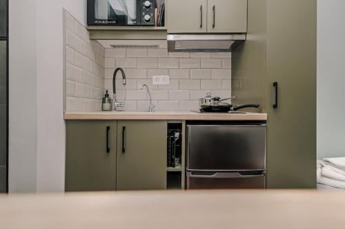 Ella Hestia Studio - Steps from Spianada!