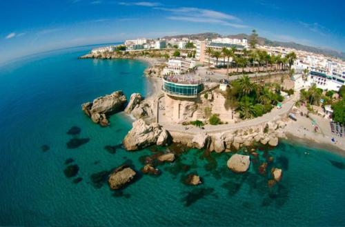 Canovas Nerja - Estudio Corona Playa