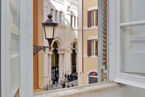 Amazing apartment by the Pantheon