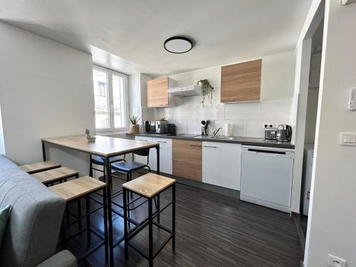 Marseille Mood II - Centre ville - calme - Duplex - 5 couchages - cuisine complète