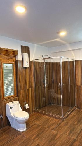 PumakhaPhochu service Apartment & Phuntshochoeling Village Homestay