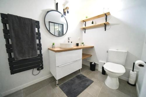 Canut apartment Lyonnais charm in Croix-Rousse