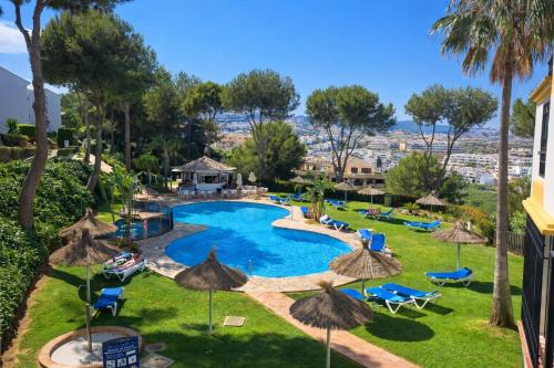 Your Cozy Oasis Terrace, Pool & Sea Views