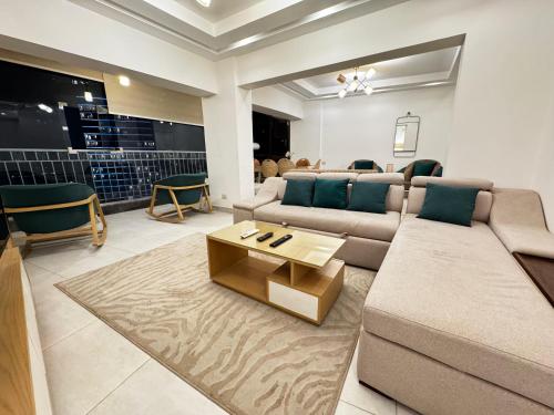 شقة فندقية فيو النيل في الزمالك رقم هاتف صفر صفر اتنين صفر واحد واحد صفر اتنين اربعه ثلاثه صفر 222