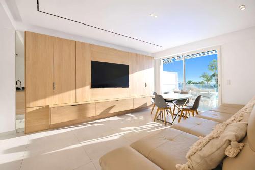 Prestige Croisette - Apartment with Panoramic Terrace and Sea View in Cannes