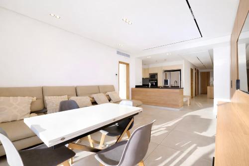 Prestige Croisette - Apartment with Panoramic Terrace and Sea View in Cannes