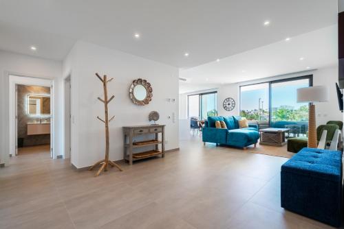 Luxury 3-Bedroom Apartment near Dona Ana Beach