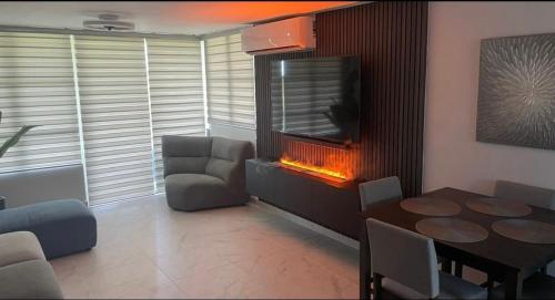 Luxury Apartment- 3 Bedrooms