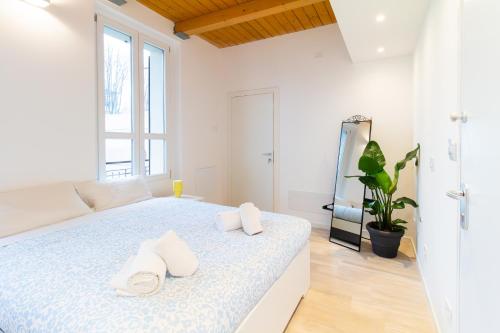 Milano East Apartments by Habyto