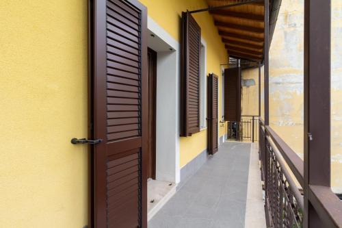 Milano East Apartments by Habyto