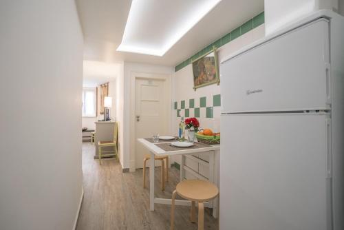 Heart of Bairro Alto Ground Floor