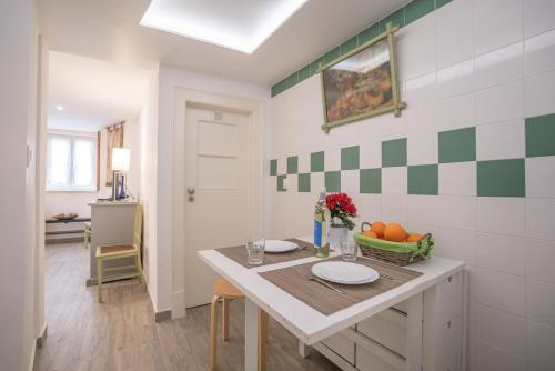 Heart of Bairro Alto Ground Floor