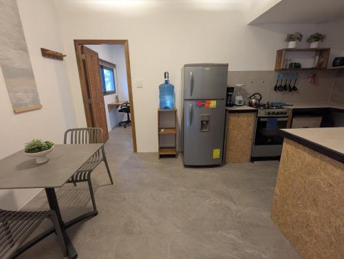 Kuhinja ili čajna kuhinja u objektu La Casa Hostel