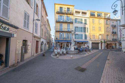 Duplex old town Antibes - NEW !