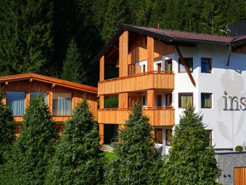 Apartment Aparthotel Iris-6 by Interhome
