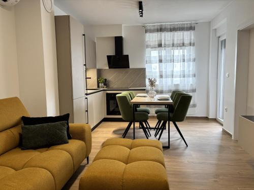 Apartment LAV- newly, modern city spot