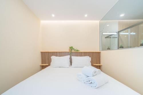 MI 18- GREAT SEEVIEWS , FIRST line seefront , NEW APPARTMENT