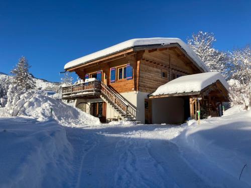 Chalet Cyclamens, 65m2 plein centre - Jardin, WIFI & parking!