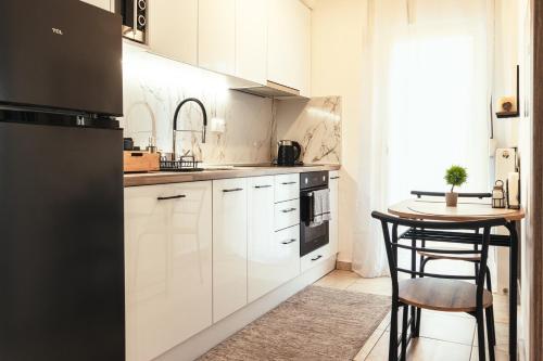 Urban Aristotelous Stay