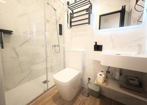 104 Studio Near Metro Direct Connection to center 15 minutes