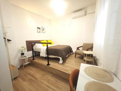 104 Studio Near Metro Direct Connection to center 15 minutes
