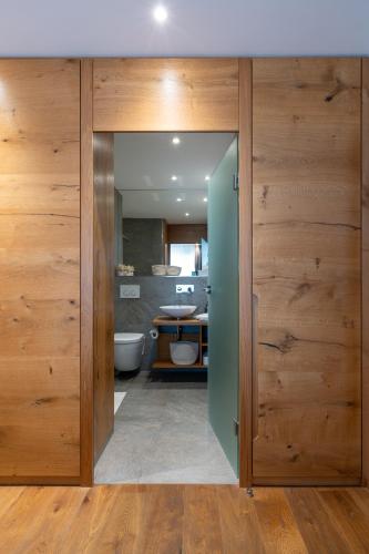 Andermatt, Gratis Parking, modern, Berge, Dorfkern photo 3