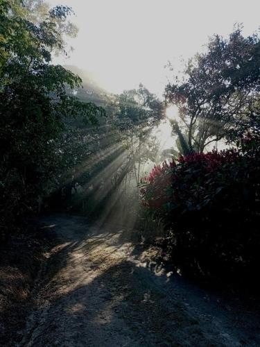 Peisaj natural din apropierea al acestui cort de lux