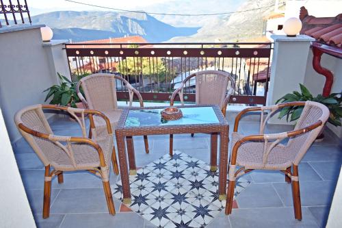 Boka's House 2 with View