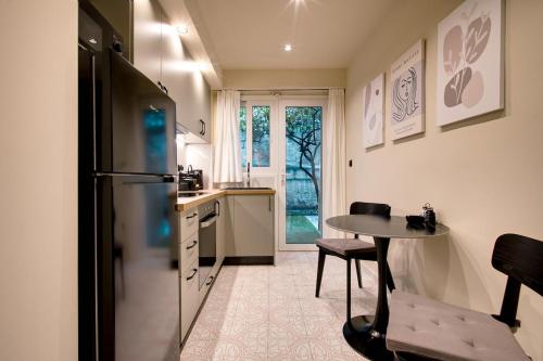 Sweet Dispotition-Modern ground flat next to metro