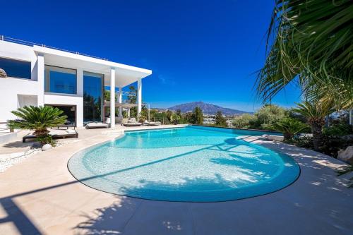 Marlux Stay Luxury Villa Piscine, Jacuzzi, golf, sea view 21p