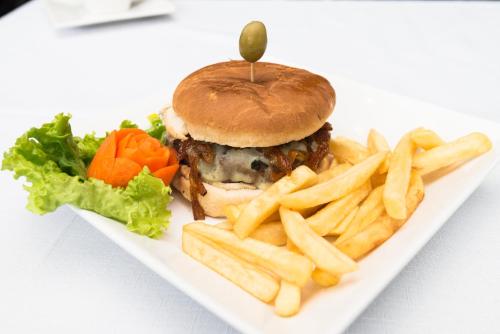Comida en el hotel o alrededores