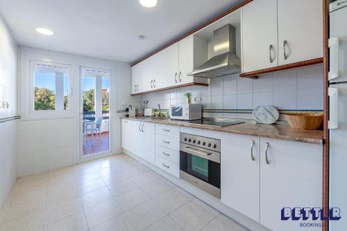 Premium 3BR w Seaviews Close to Port By Better Bookings photo 23
