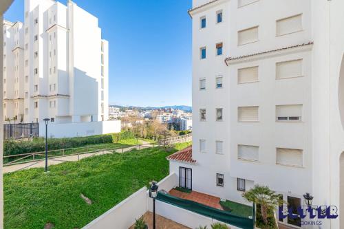 Premium 3BR w Seaviews Close to Port By Better Bookings photo 25